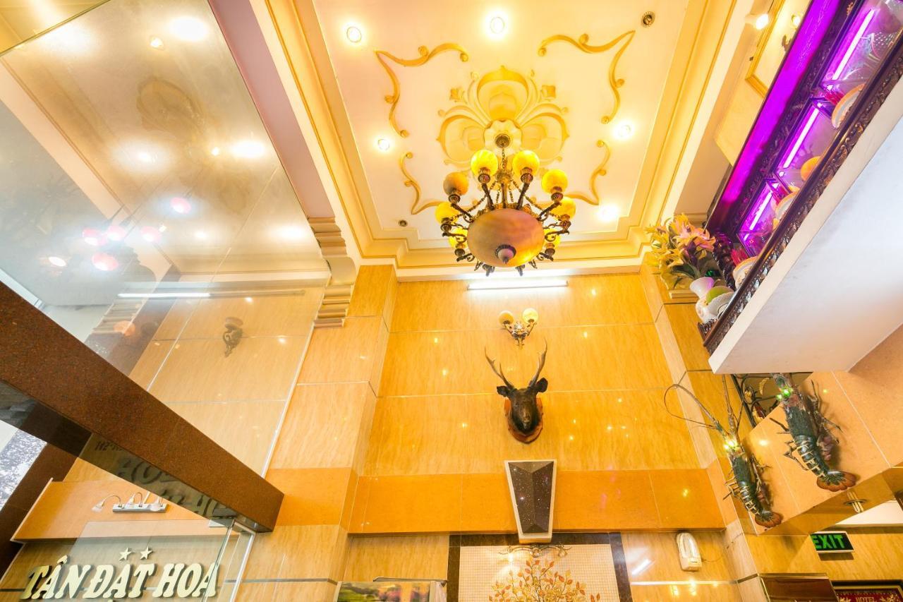 Tan Dat Hoa Hotel & Massage Хошимин Экстерьер фото