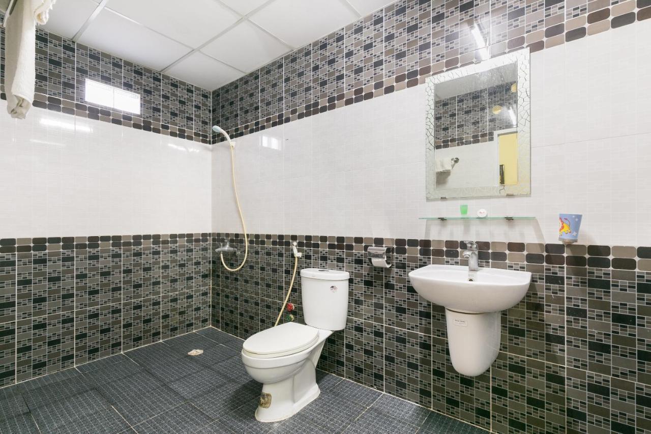 Tan Dat Hoa Hotel & Massage Хошимин Экстерьер фото